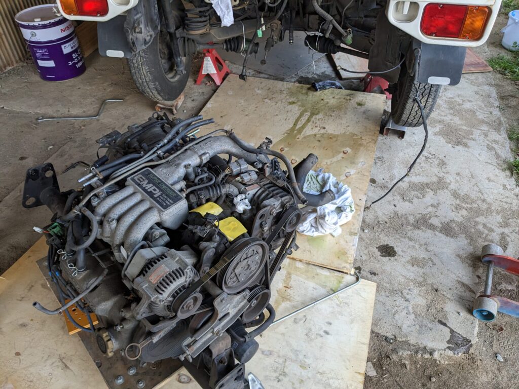 降ろしたエンジン